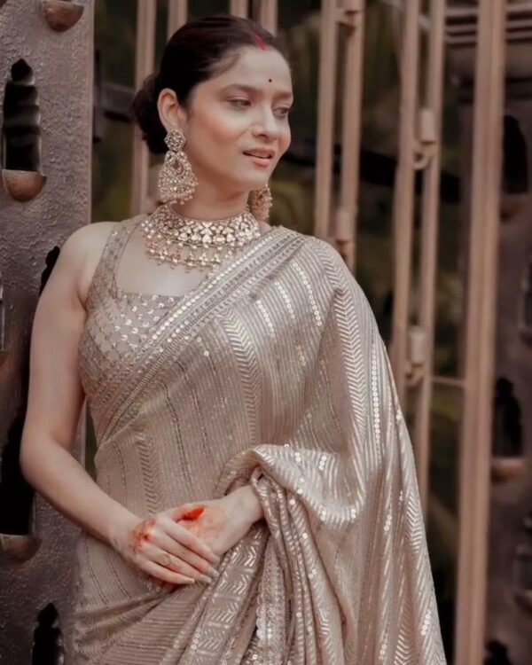 Golden sequins saree - Image 2