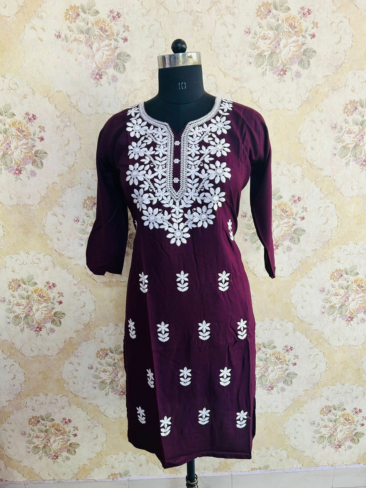 Floral embroidered kurti - Disami Trends